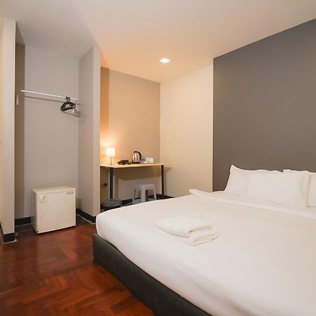 Go Inn Silom โกอินน์ สีลม - สถานีรถไฟฟ้าเซนต์หลุยส์ Bangkok Camera foto
