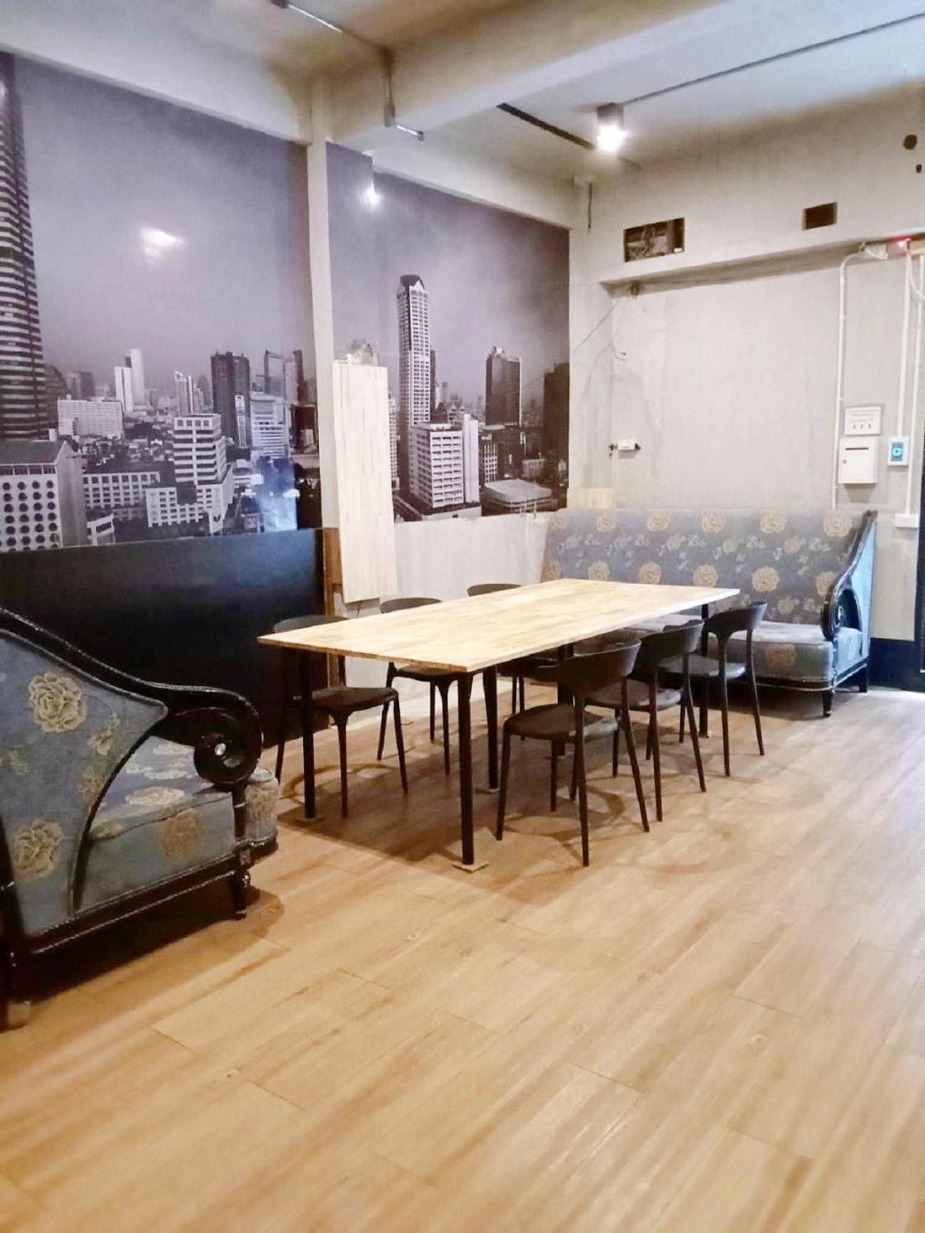 Go Inn Silom โกอินน์ สีลม - สถานีรถไฟฟ้าเซนต์หลุยส์ Bangkok Esterno foto