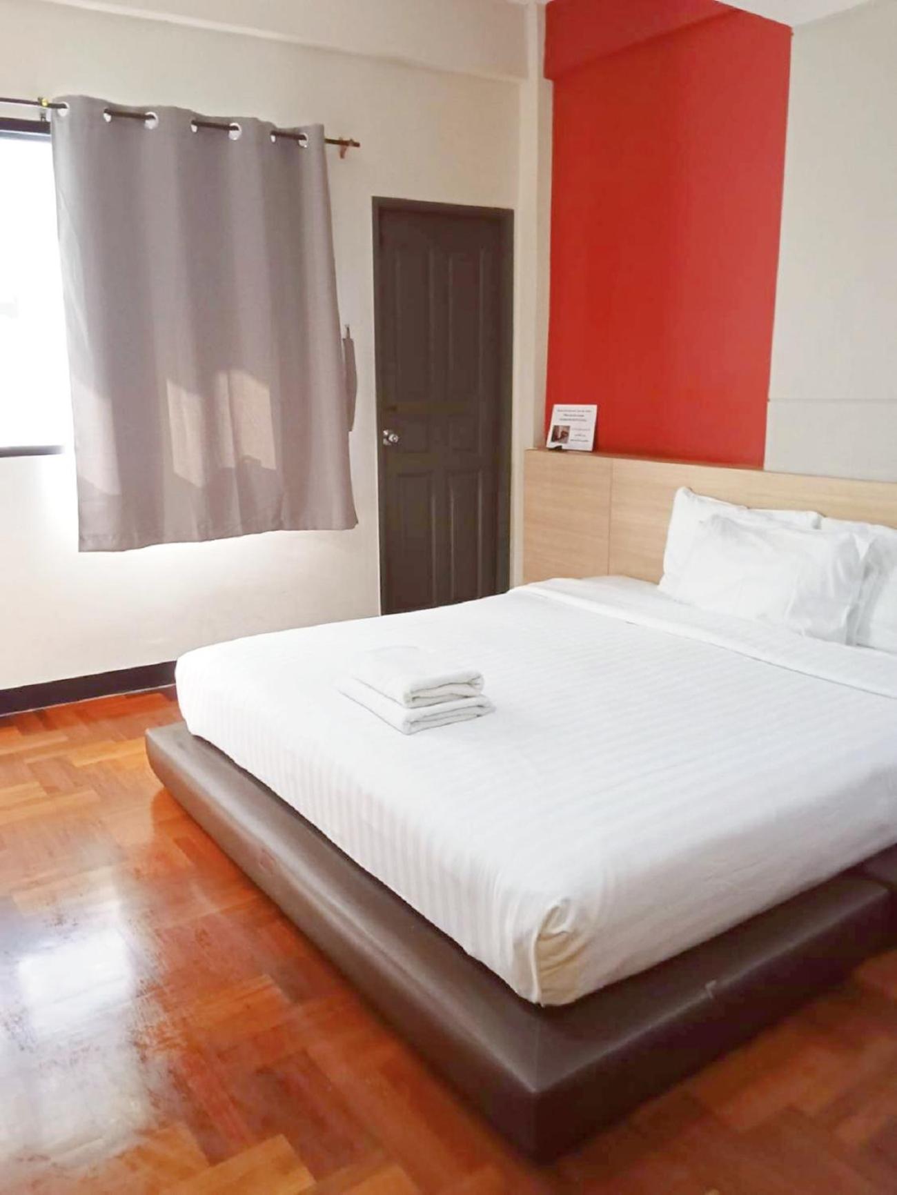 Go Inn Silom โกอินน์ สีลม - สถานีรถไฟฟ้าเซนต์หลุยส์ Bangkok Esterno foto